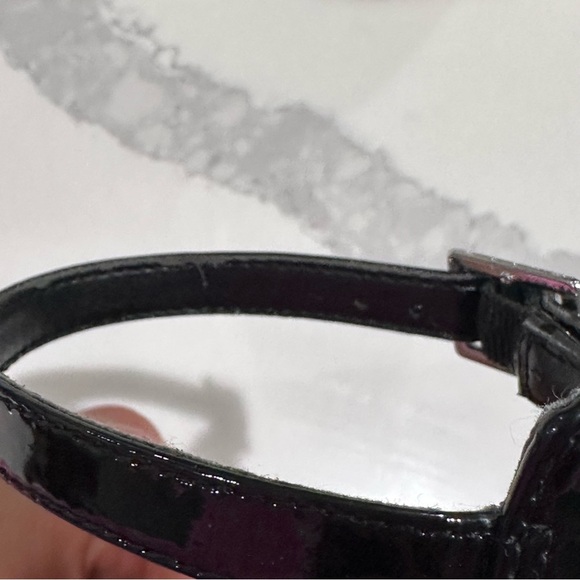 Marc Fisher Glossy Black Strappy Heels size 6.5 - Picture 10 of 14